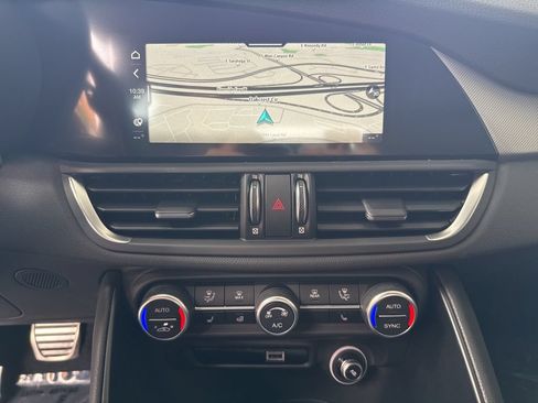 New 2026 Alfa Romeo Giulia w/ Driving Assist Package RWD image 12