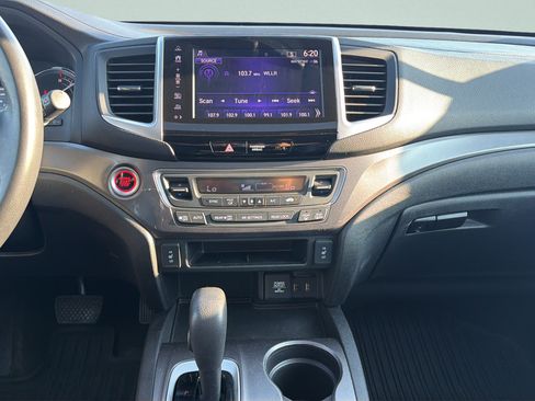 Used 2017 Honda Pilot EX-L image 6