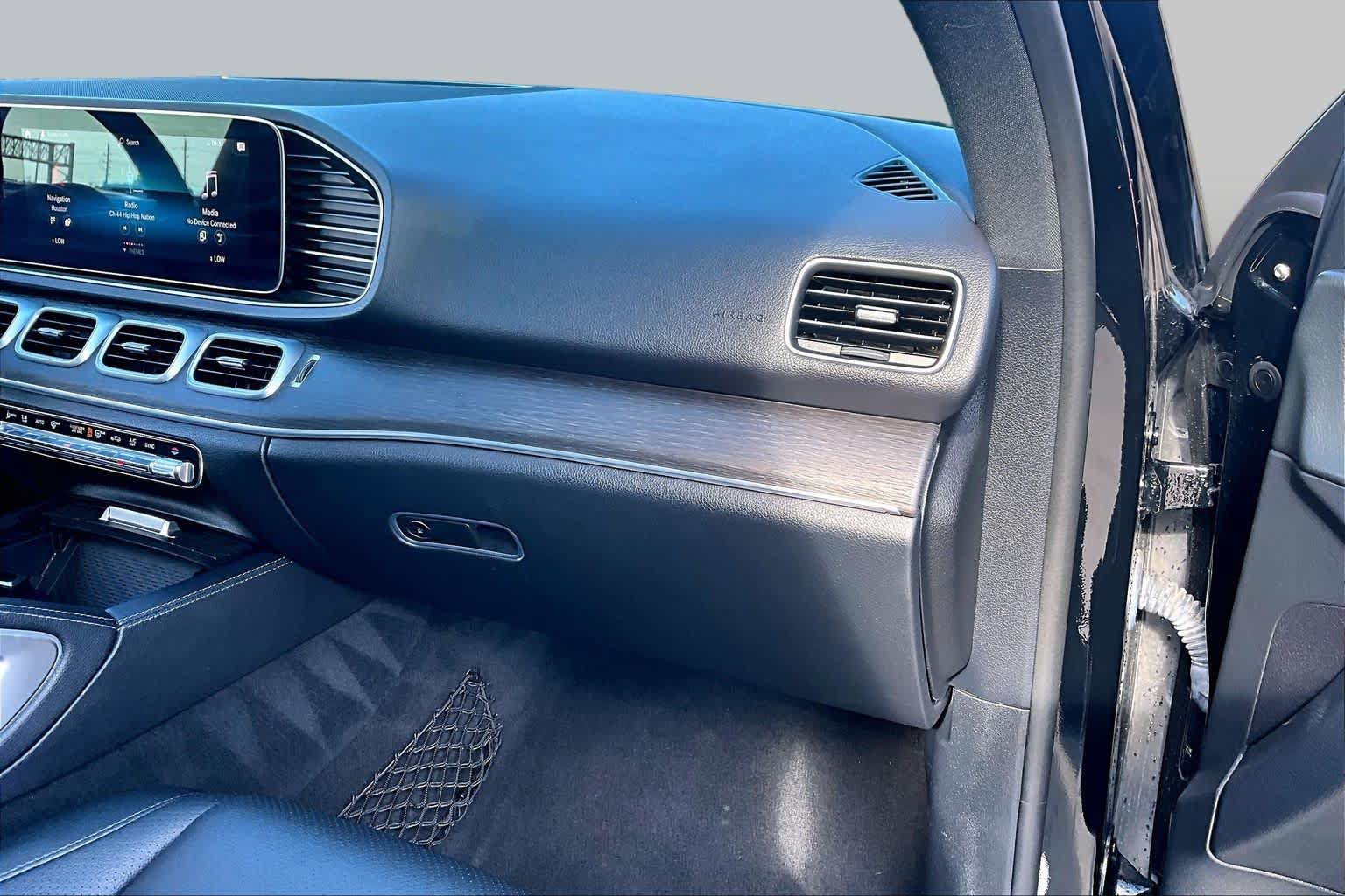 Used 2021 Mercedes-Benz GLE 350 w/ Premium Package image 19