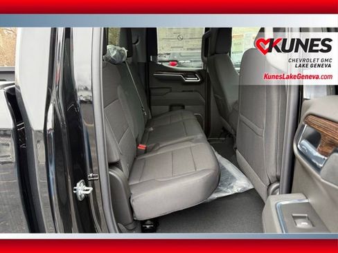 New 2026 GMC Sierra 1500 SLE w/ Preferred Package AWD/4WD image 19