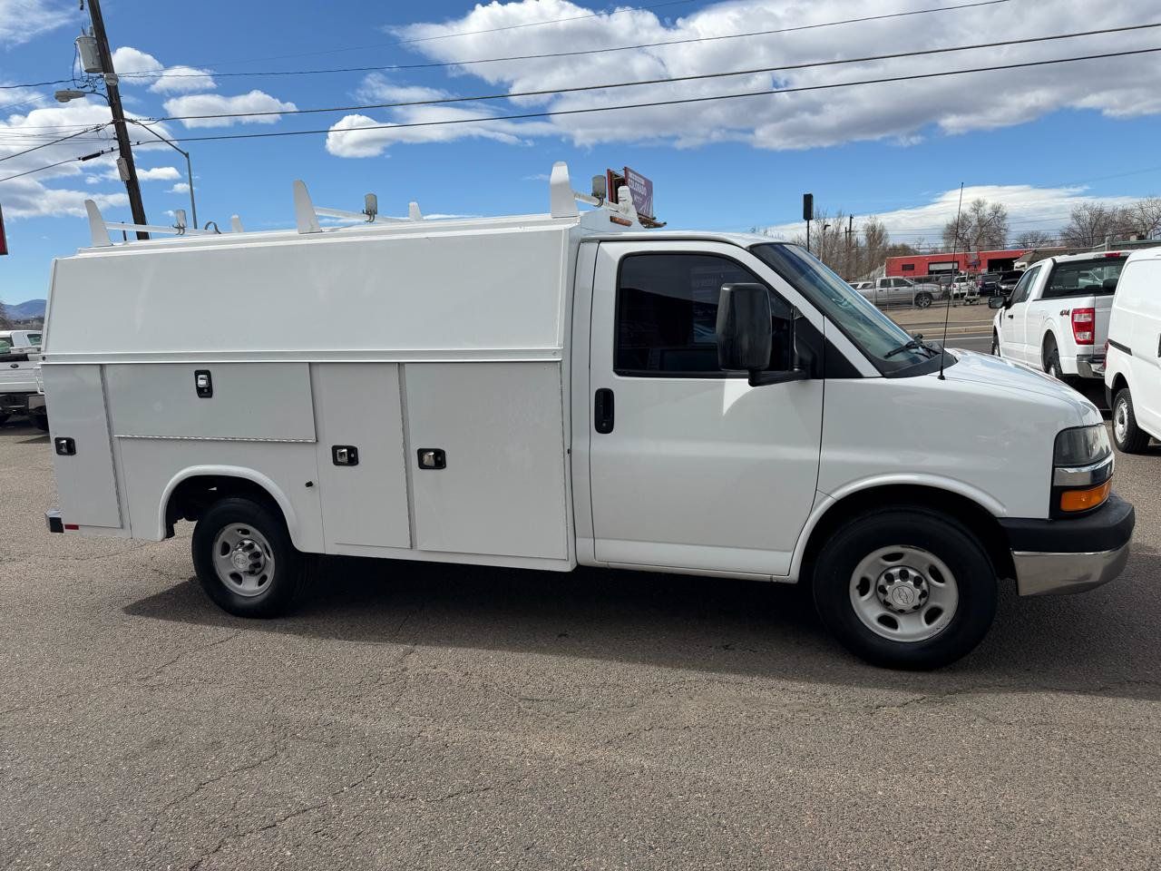 Used 2016 Chevrolet Express 3500 RWD image 1