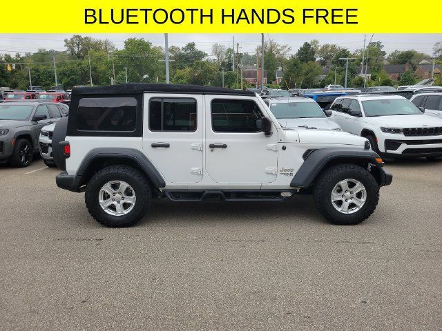 Used 2018 Jeep Wrangler Unlimited Sport S AWD/4WD image 3