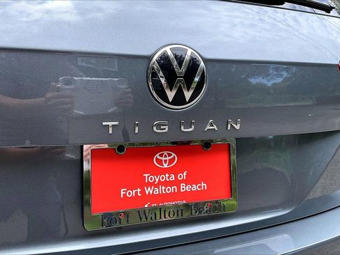 Used 2024 Volkswagen Tiguan SE R-Line FWD image 27