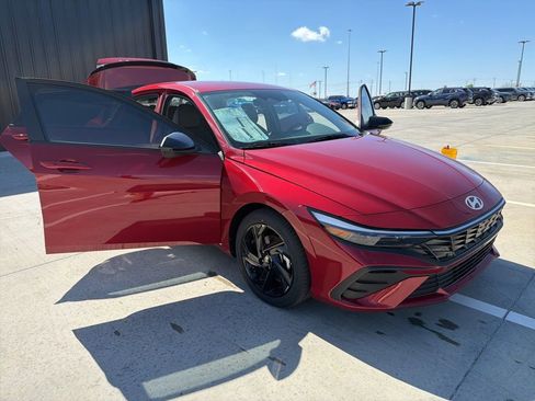 New 2026 Hyundai Elantra Sport image 16