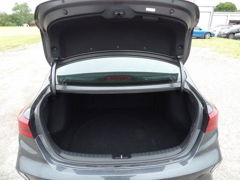 Used 2024 Kia Forte LX FWD image 9