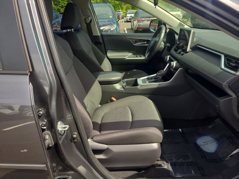 Certified 2023 Toyota RAV4 XLE w/ Convenience Package AWD/4WD image 17