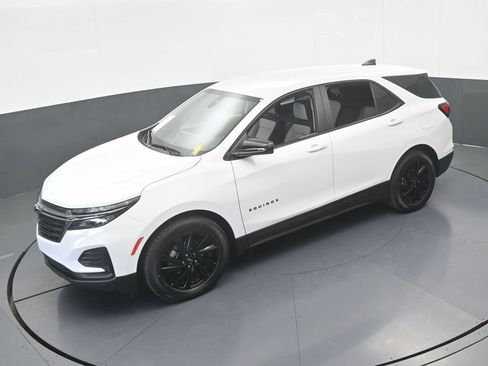 Used 2023 Chevrolet Equinox LS w/ Sport Edition FWD image 45