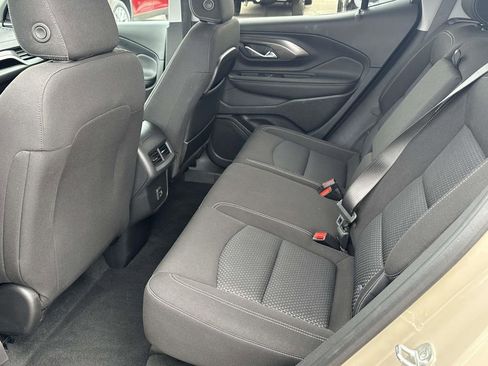 Used 2023 GMC Terrain SLE w/ Driver Convenience Package image 13