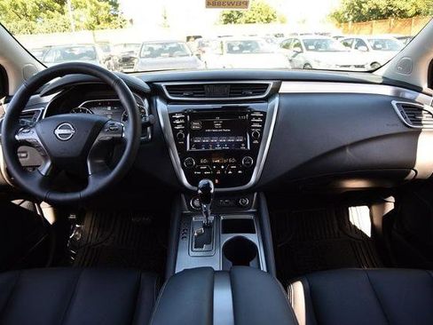 Certified 2024 Nissan Murano SL image 8