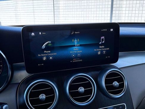 Used 2022 Mercedes-Benz GLC 300 4MATIC image 10