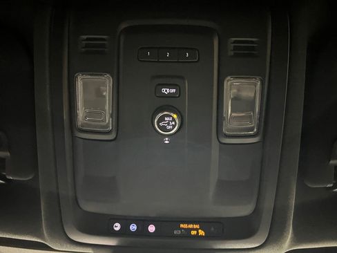Used 2023 Chevrolet Suburban LT AWD/4WD image 36