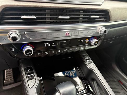 Used 2022 Kia Telluride SX w/ SX Prestige Package image 13