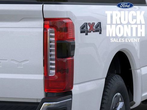 New 2025 Ford F250 Lariat w/ Lariat Ultimate Package image 21