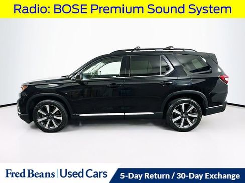 Used 2024 Honda Pilot Touring image 4