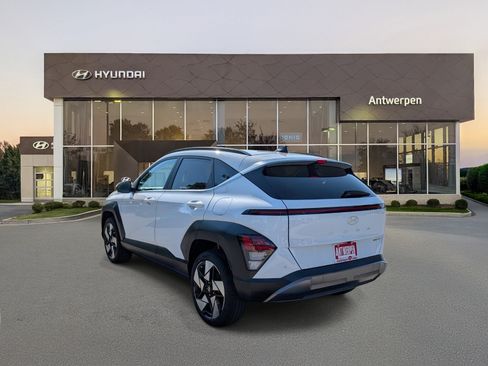 Used 2024 Hyundai Kona Limited AWD/4WD image 5