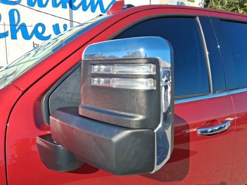 Used 2022 Chevrolet Silverado 3500 LTZ w/ LTZ Convenience Package image 4