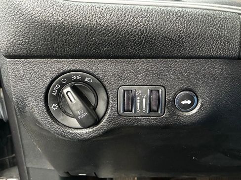 Used 2023 Dodge Challenger SXT w/ Blacktop Package image 18