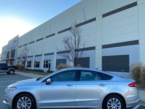 Used 2018 Ford Fusion S image 6