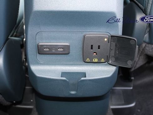 New 2025 Ford Maverick Lariat image 11