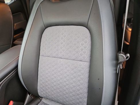 Used 2019 Chevrolet Colorado Z71 image 17