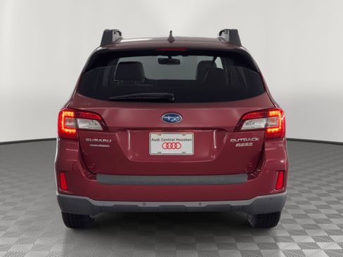 Used 2017 Subaru Outback 2.5i Limited image 10
