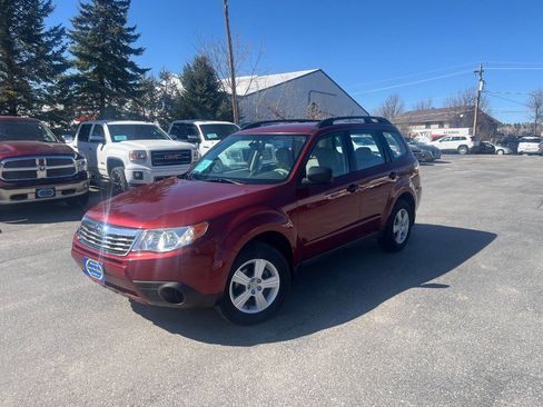 Used 2010 Subaru Forester 2.5X image 2