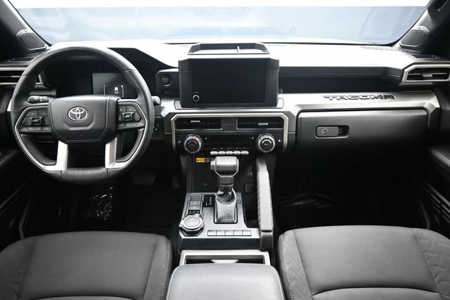 Used 2024 Toyota Tacoma SR5 AWD/4WD image 19