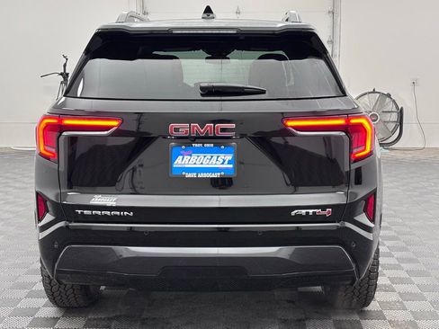 New 2026 GMC Terrain AT4 image 9