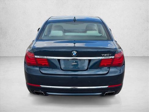 Used 2013 BMW 750i RWD image 6