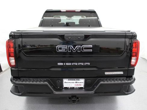 Used 2022 GMC Sierra 1500 Elevation w/ LPO, Elevation Black Package AWD/4WD image 8