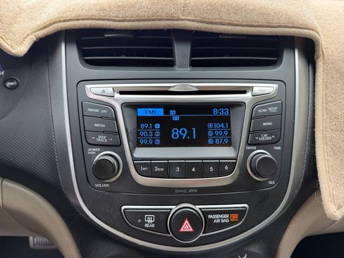 Used 2017 Hyundai Accent SE FWD image 28