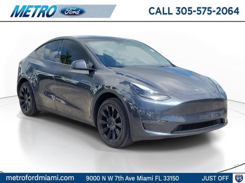Used 2024 Tesla Model Y 2WD image 1