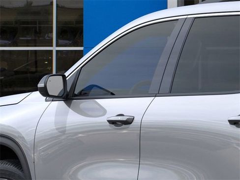 New 2026 Chevrolet Traverse LT w/ Sun and Wheel Package image 13