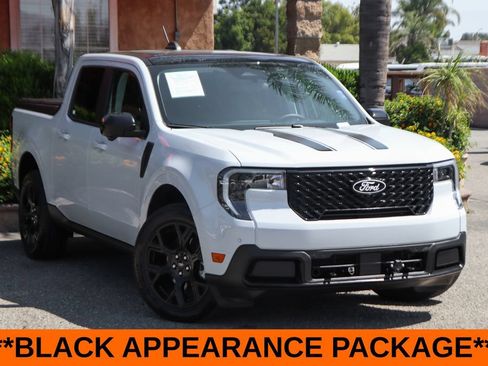 Used 2025 Ford Maverick Lariat w/ Black Appearance Package AWD/4WD image 2