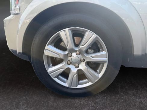 Used 2016 Land Rover LR4 HSE Silver Edition AWD/4WD image 14