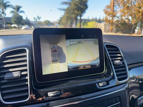 Used 2018 Mercedes-Benz GLE 350 w/ Premium 1 Package image 39