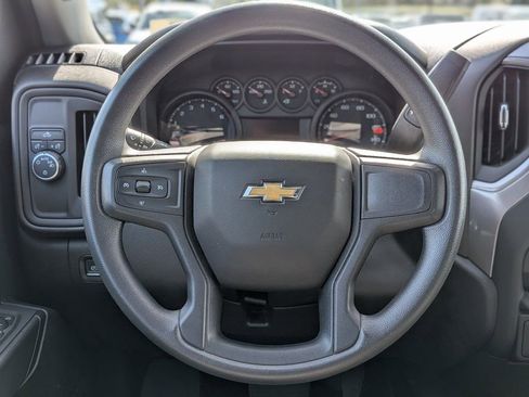 Used 2022 Chevrolet Silverado 1500 Custom image 14