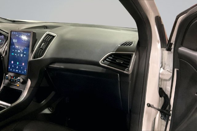 Used 2024 Ford Edge ST-Line AWD/4WD image 19
