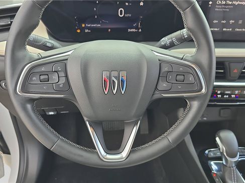 Used 2024 Buick Encore GX Avenir w/ Avenir Convenience Package AWD/4WD image 26