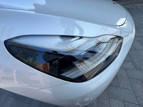 Used 2024 Tesla Model Y 2WD image 32