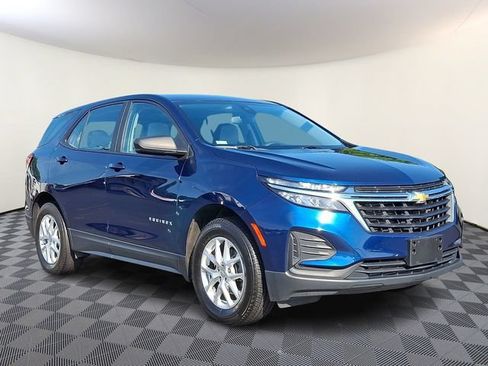 Used 2022 Chevrolet Equinox LS AWD/4WD image 1