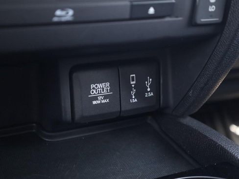 Used 2018 Honda Pilot Touring image 21