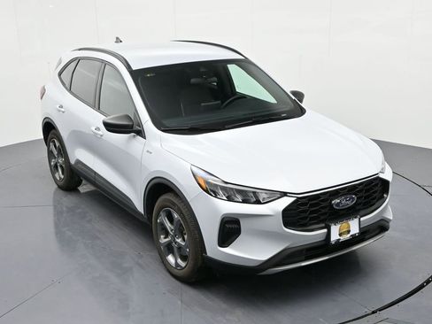 Used 2025 Ford Escape ST-Line image 16