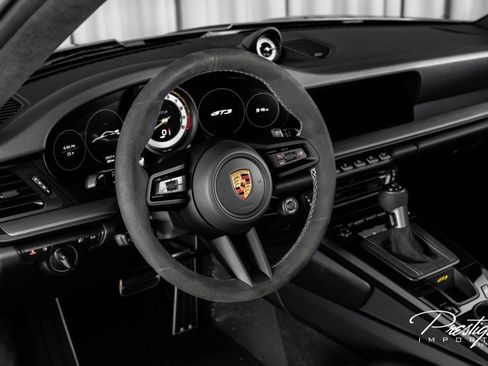 Used 2022 Porsche 911 GT3 image 34