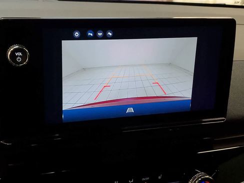 Used 2024 Honda Prologue EX image 3