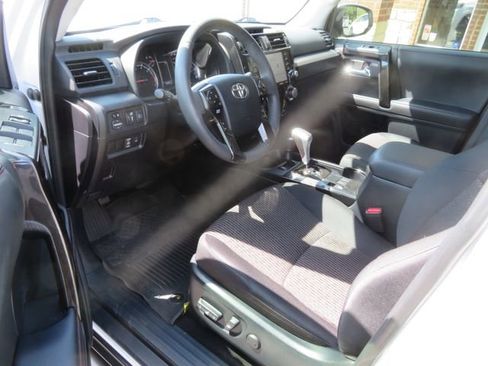 Used 2024 Toyota 4Runner TRD Off-Road image 21