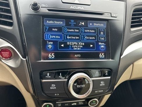 Used 2016 Acura ILX image 9