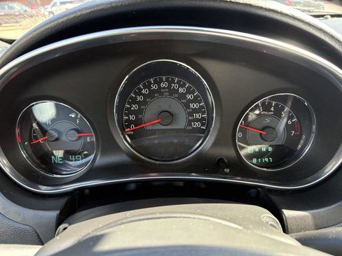 Used 2012 Chrysler 200 Touring w/ Sun/Sound Group image 14