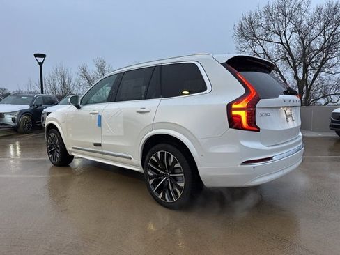 New 2026 Volvo XC90 T8 Plus image 5