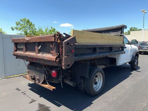 Used 2019 RAM 5500 Tradesman w/ Safety Group AWD/4WD image 3